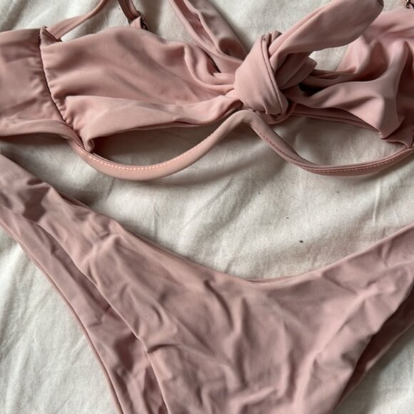 BIKINI - Picture 2 of 3